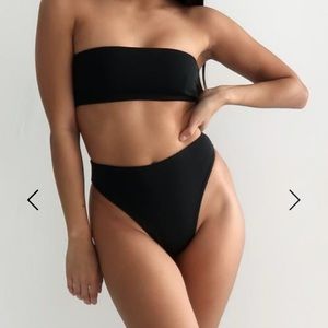 437 Aubrey II bottoms